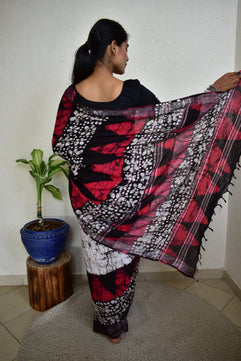 Red Black Batik - Handblock Print Natural Dyed - Linen Cotton Saree