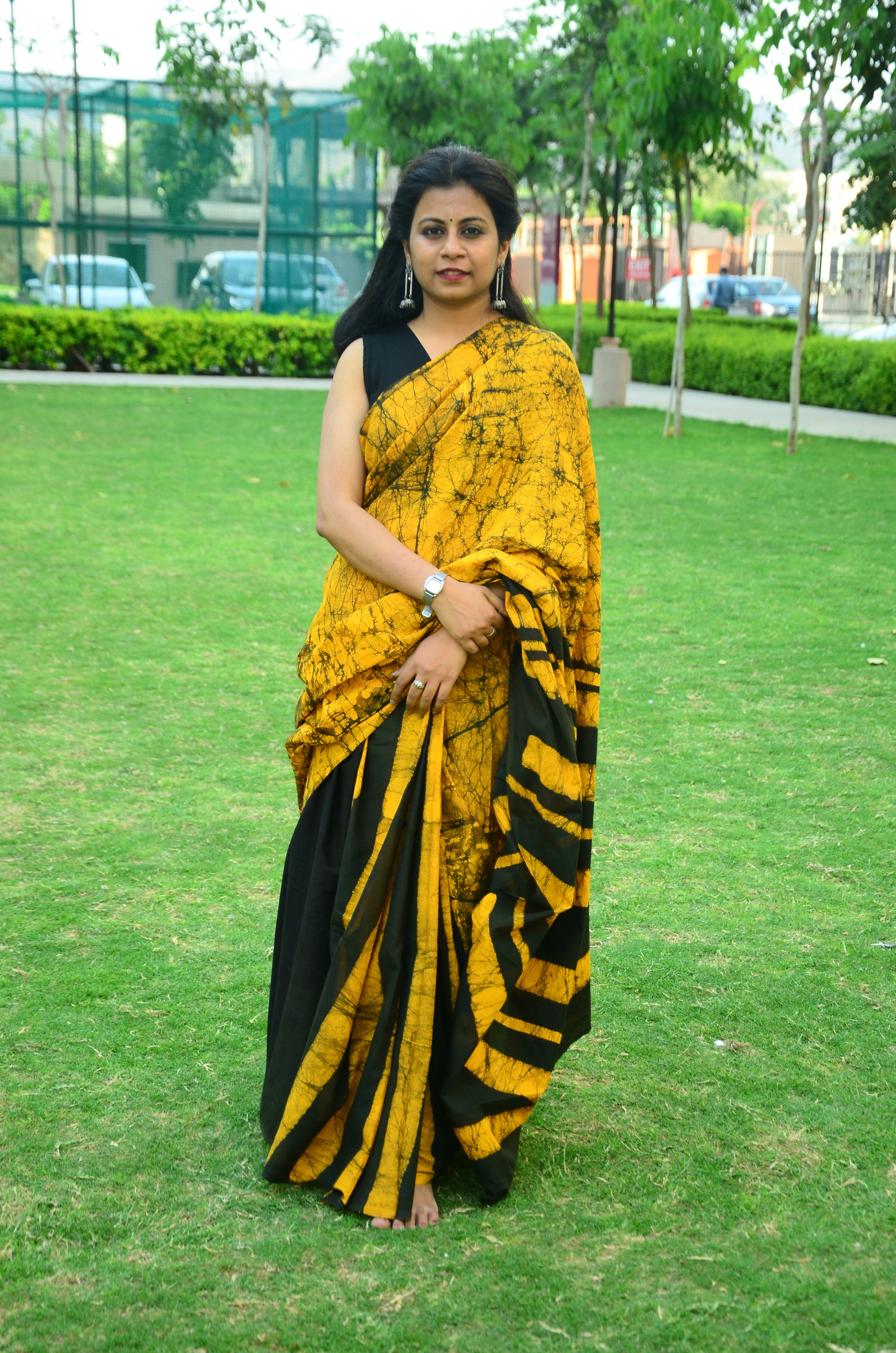 Sand Dunes - Yellow Batik Cotton Mulmul Handlock Saree