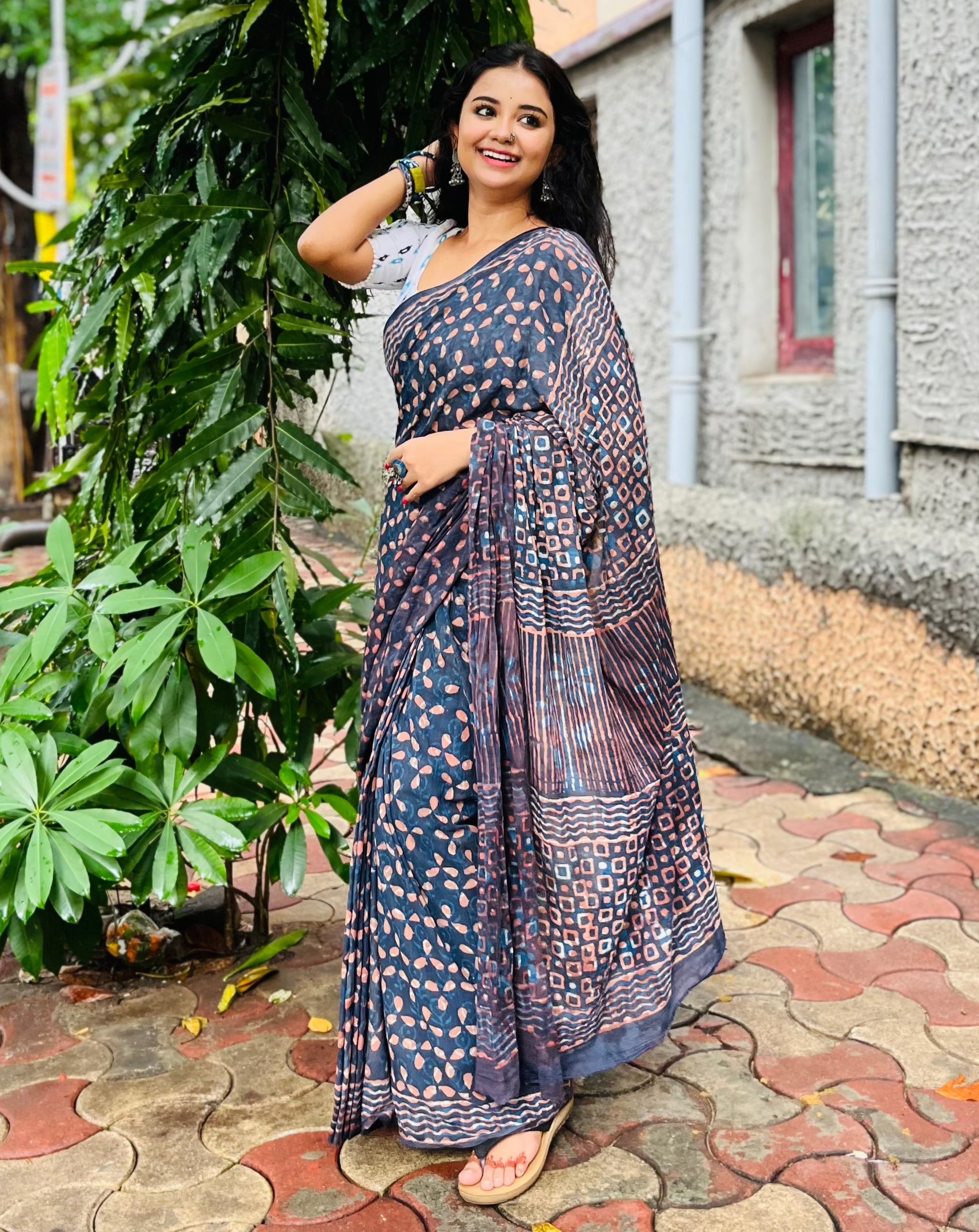 Dhalti Raat ( Stary Night In Dessert) - Bagru Natural Dyes Handblock Printed - Cotton Mulmul Saree