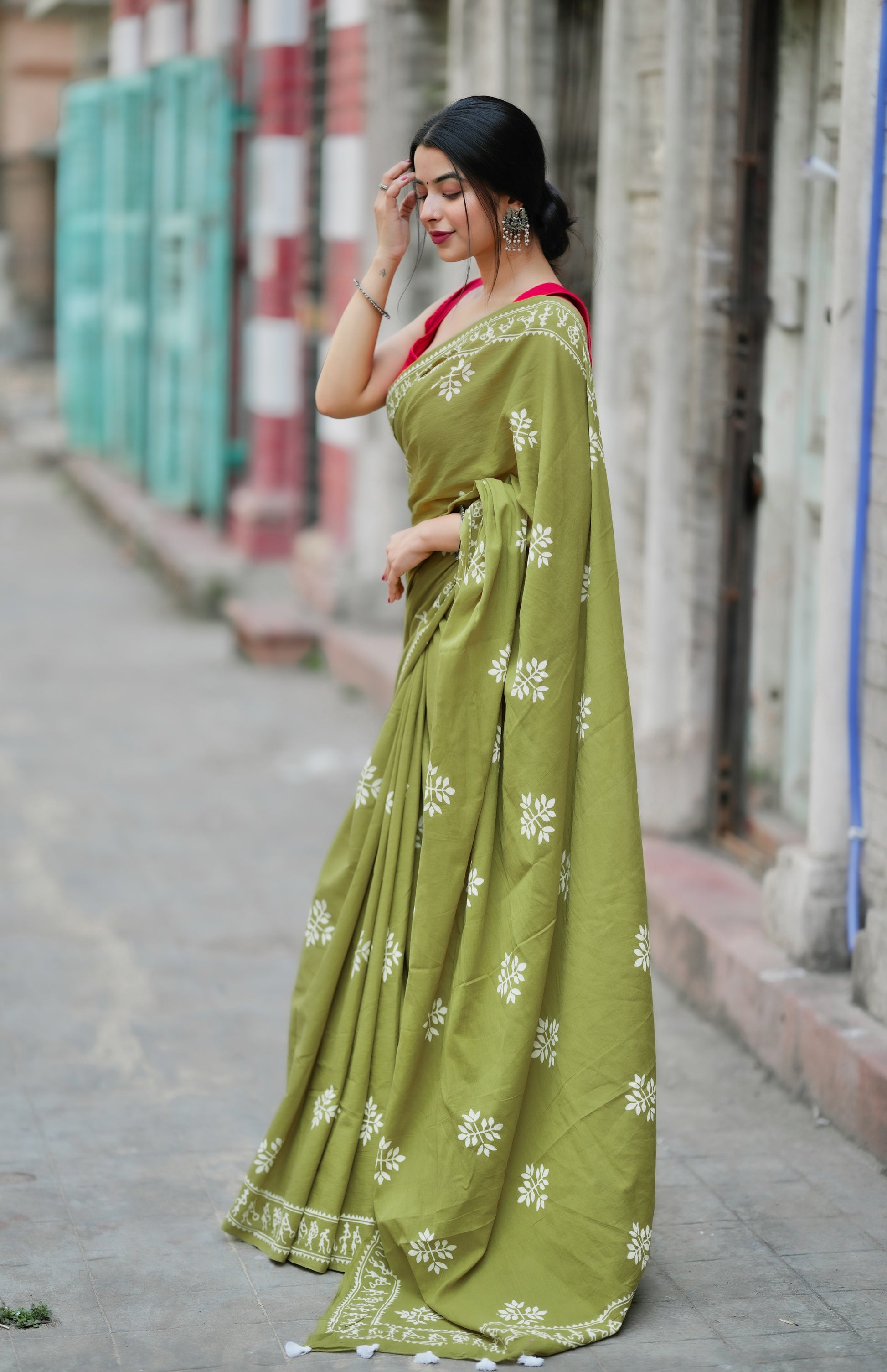 "Fragrance of Heena" - Handblock Print Natural Dyed - Mulmul Cotton Saree