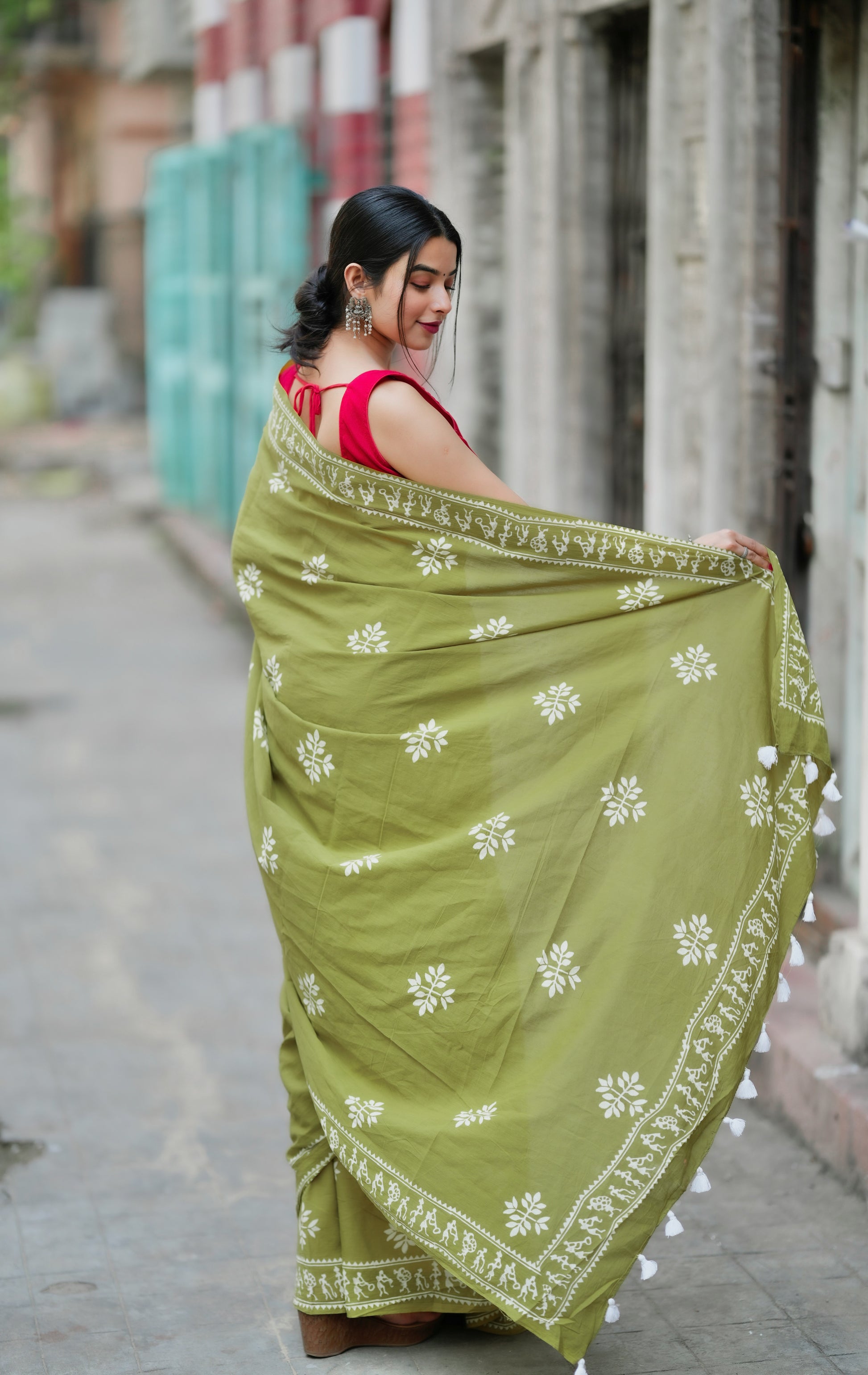 "Fragrance of Heena" - Handblock Print Natural Dyed - Mulmul Cotton Saree