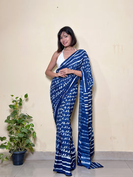 Sonchoraiya Indigo - Cotton Mulmul - Handblock Dabu Saree